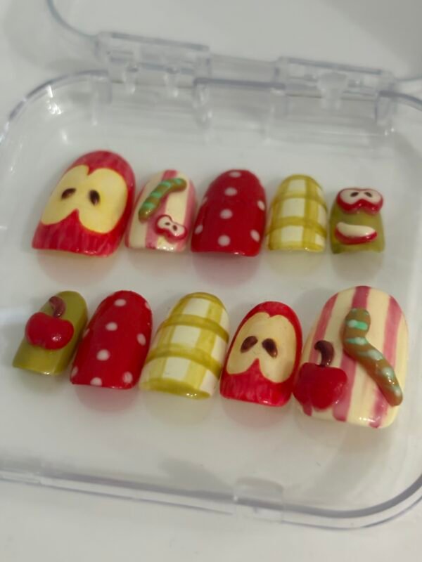 Apple Pieces Set